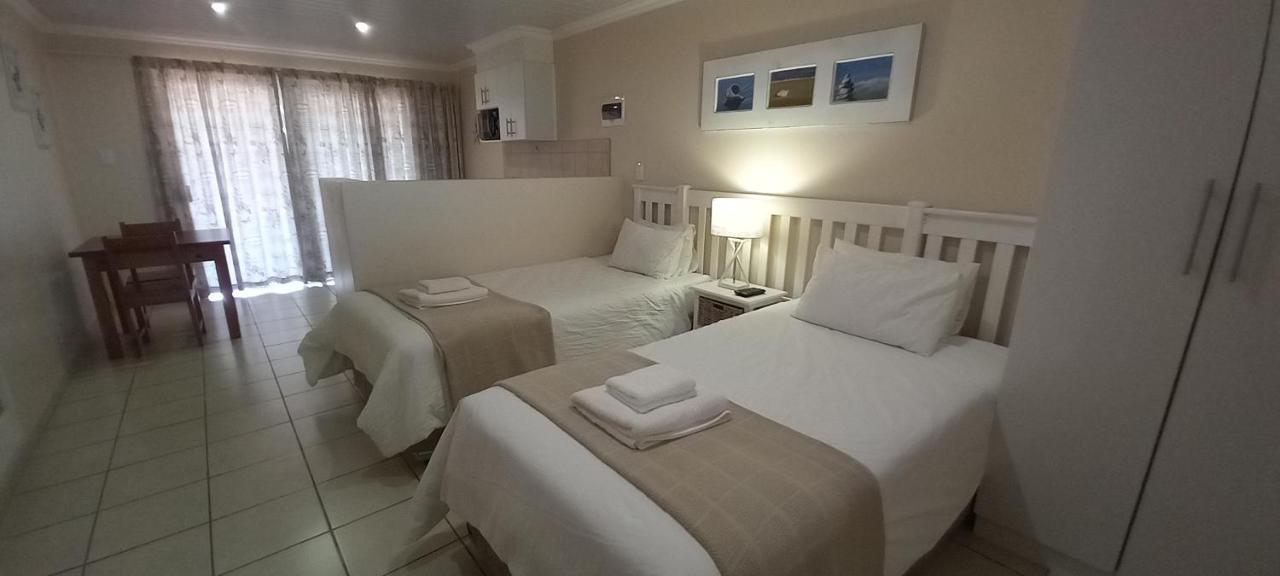 Masada Guest House Langebaan Exterior photo